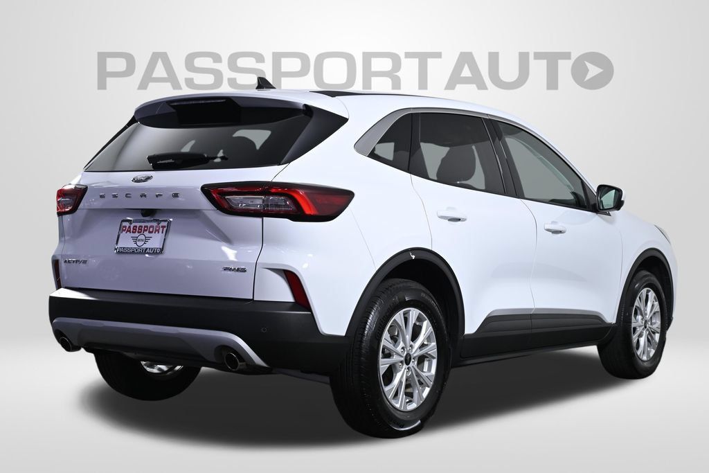 Used 2023 Ford Escape Active w/ Tech Pack #2 AWD/4WD image 8
