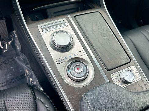 Used 2024 Genesis GV80 3.5T image 15