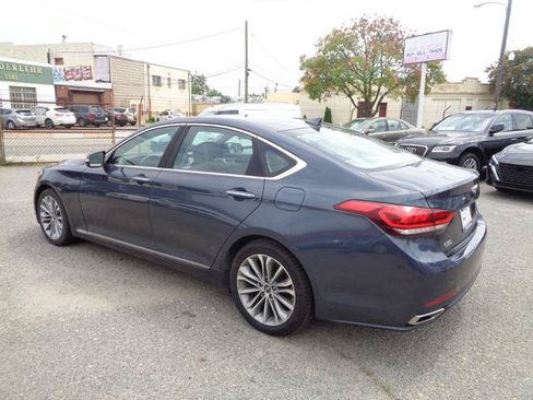 Used 2017 Genesis G80 3.8 RWD image 4