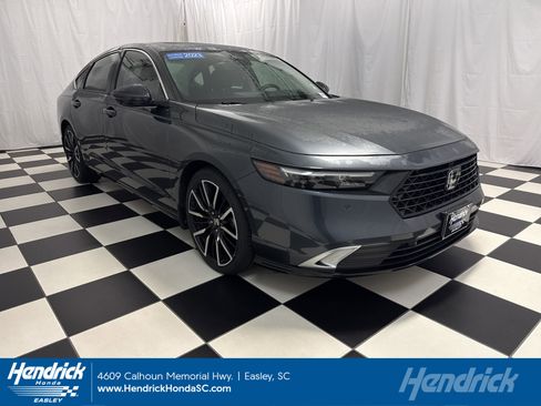 Certified 2023 Honda Accord Touring image 1