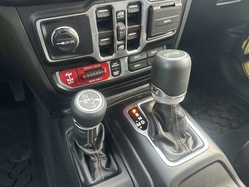 Used 2023 Jeep Wrangler Unlimited Rubicon 392 AWD/4WD image 30