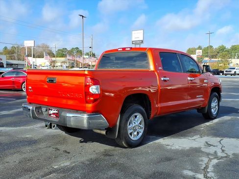 Used 2018 Toyota Tundra SR5 w/ SR5 Upgrade Package image 19