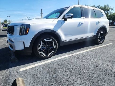 Used 2025 Kia Telluride S AWD/4WD image 1