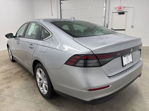 Used 2023 Honda Accord LX image 7