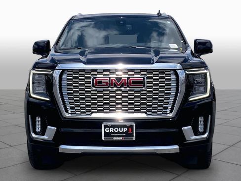 Used 2021 GMC Yukon XL Denali AWD/4WD image 4
