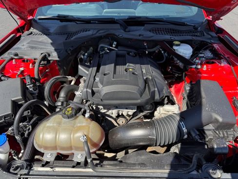 Used 2020 Ford Mustang Premium RWD image 33