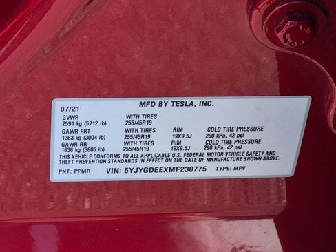 Used 2021 Tesla Model Y Long Range AWD/4WD image 29
