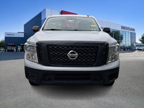 Used 2019 Nissan Titan S AWD/4WD image 2
