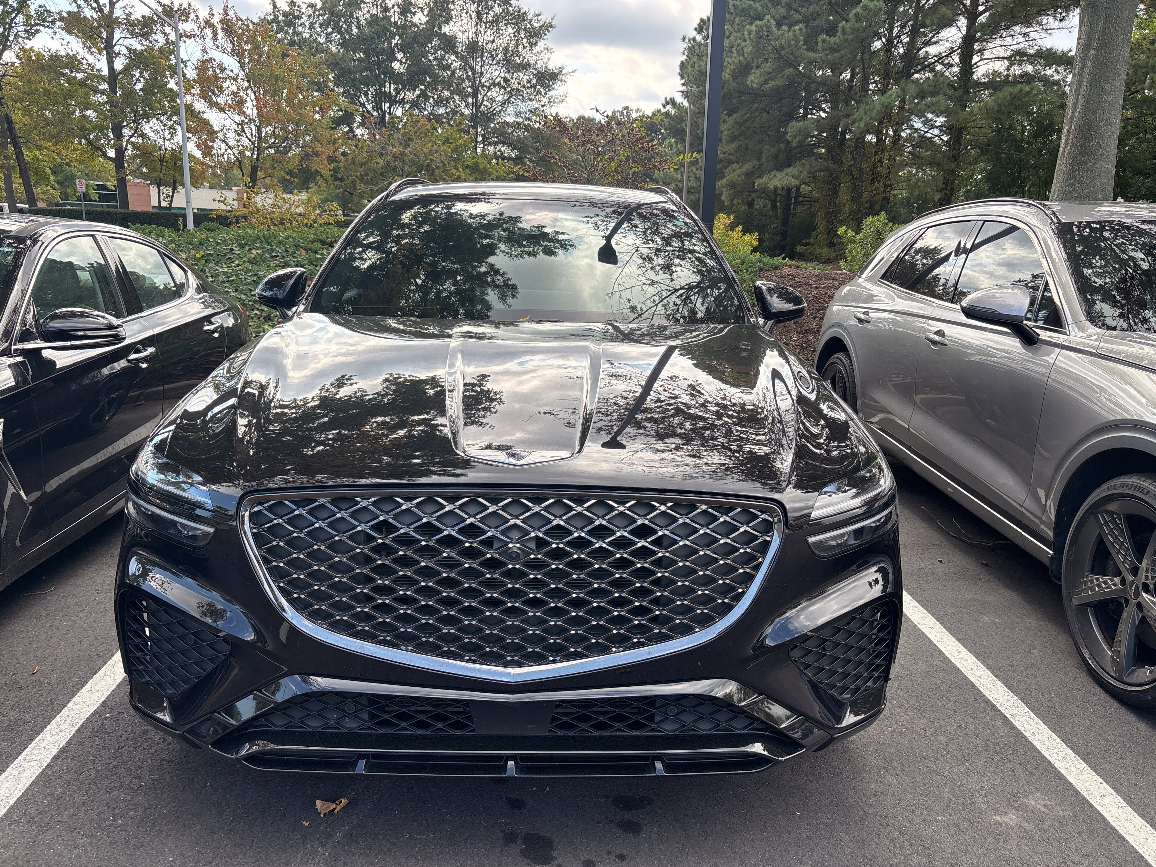Used 2024 Genesis GV70 2.5T w/ Sport Prestige Package AWD/4WD image 3