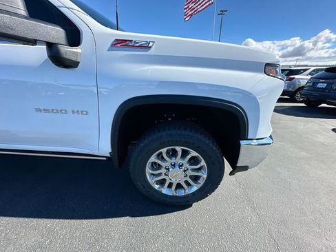New 2025 Chevrolet Silverado 3500 LTZ w/ LTZ Convenience Package image 25