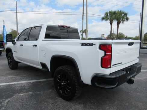 Used 2026 Chevrolet Silverado 2500 LTZ w/ LTZ Plus Package image 7