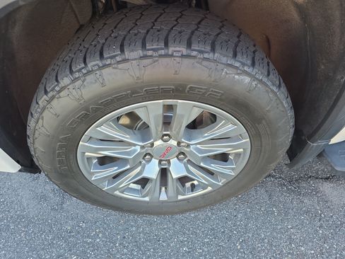 Used 2019 GMC Sierra 1500 Denali AWD/4WD image 11