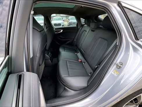 Used 2025 Audi A5 2.0T Premium Plus image 21