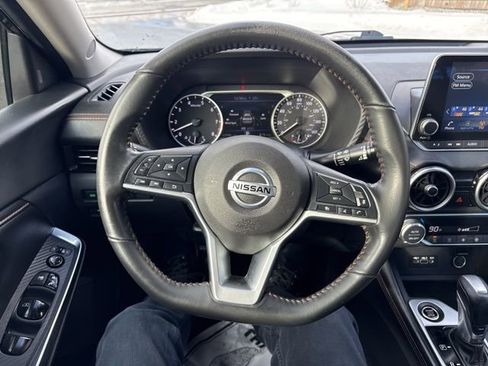 Used 2022 Nissan Sentra SR w/ Trunk Package image 16