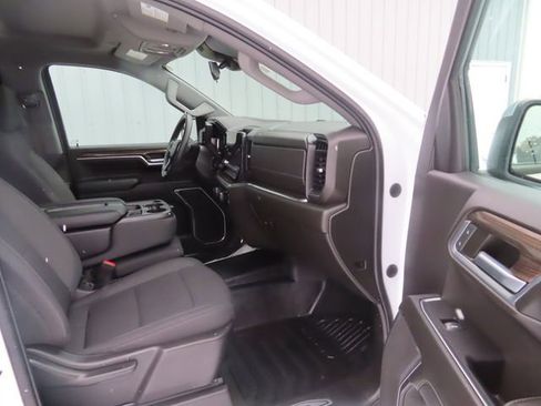 Used 2022 Chevrolet Silverado 1500 LT image 24