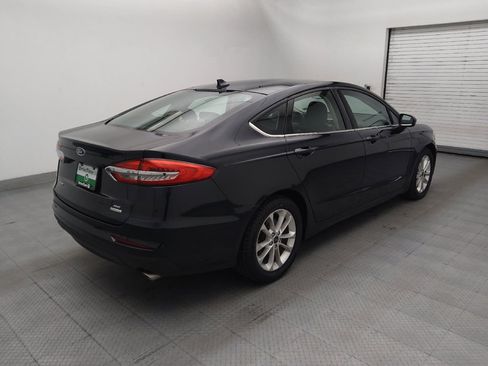 Used 2020 Ford Fusion SE FWD image 9
