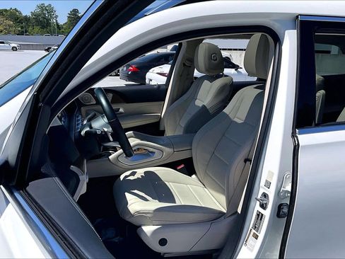 Used 2023 Mercedes-Benz GLS 450 4MATIC w/ AMG Line Exterior image 8