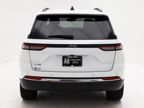 Used 2023 Jeep Grand Cherokee 4WD 4xe image 7