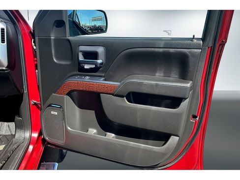 Used 2018 GMC Sierra 1500 SLT AWD/4WD image 24