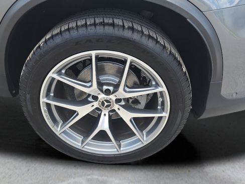 Used 2021 Mercedes-Benz GLC 300 4MATIC image 29