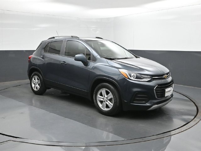 Used 2021 Chevrolet Trax LT w/ LT Convenience Package FWD image 24