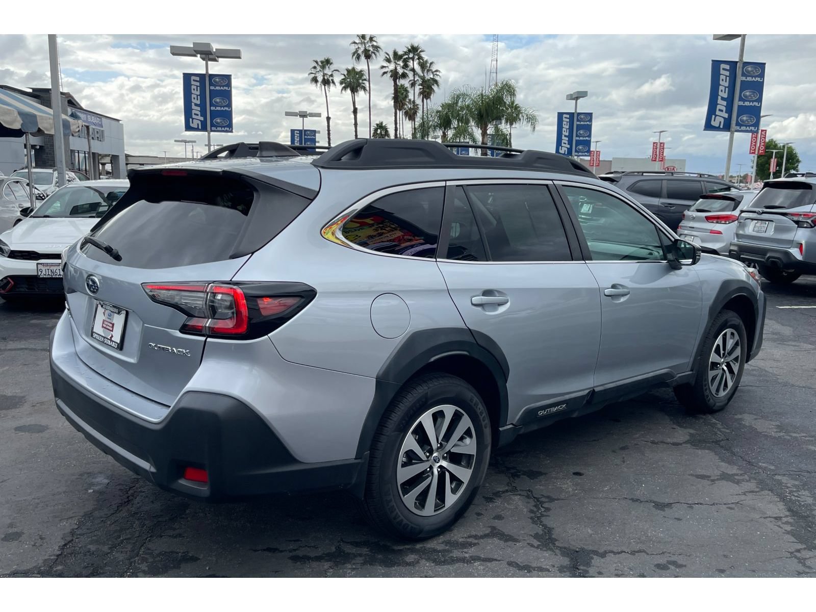 Certified 2024 Subaru Outback Premium AWD/4WD image 5