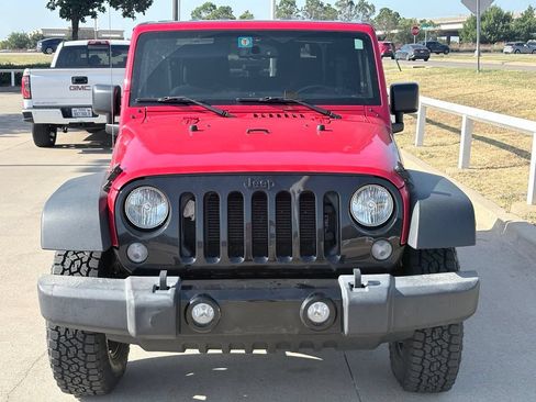 Used 2016 Jeep Wrangler Sport AWD/4WD image 2