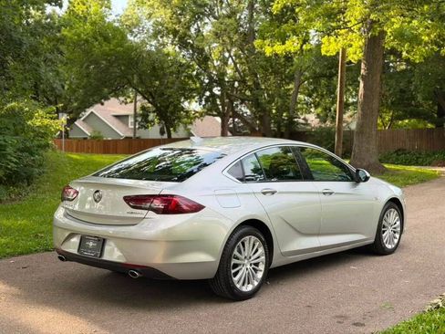Used 2018 Buick Regal Preferred FWD image 4