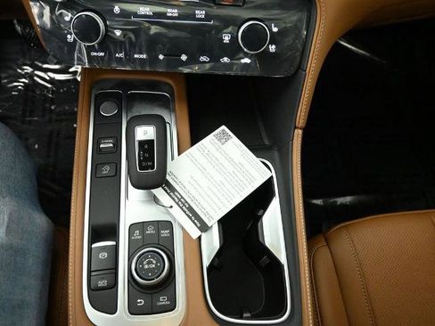 Certified 2025 INFINITI QX60 Sensory image 17