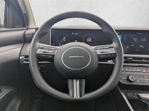 Used 2026 Hyundai Tucson SE FWD image 14
