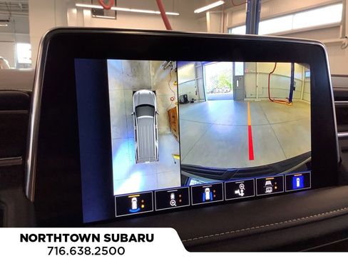 Used 2023 Chevrolet Tahoe Premier AWD/4WD image 12