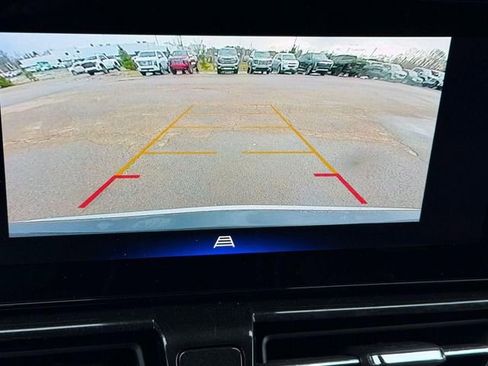Used 2025 Chevrolet TrailBlazer LT FWD image 14