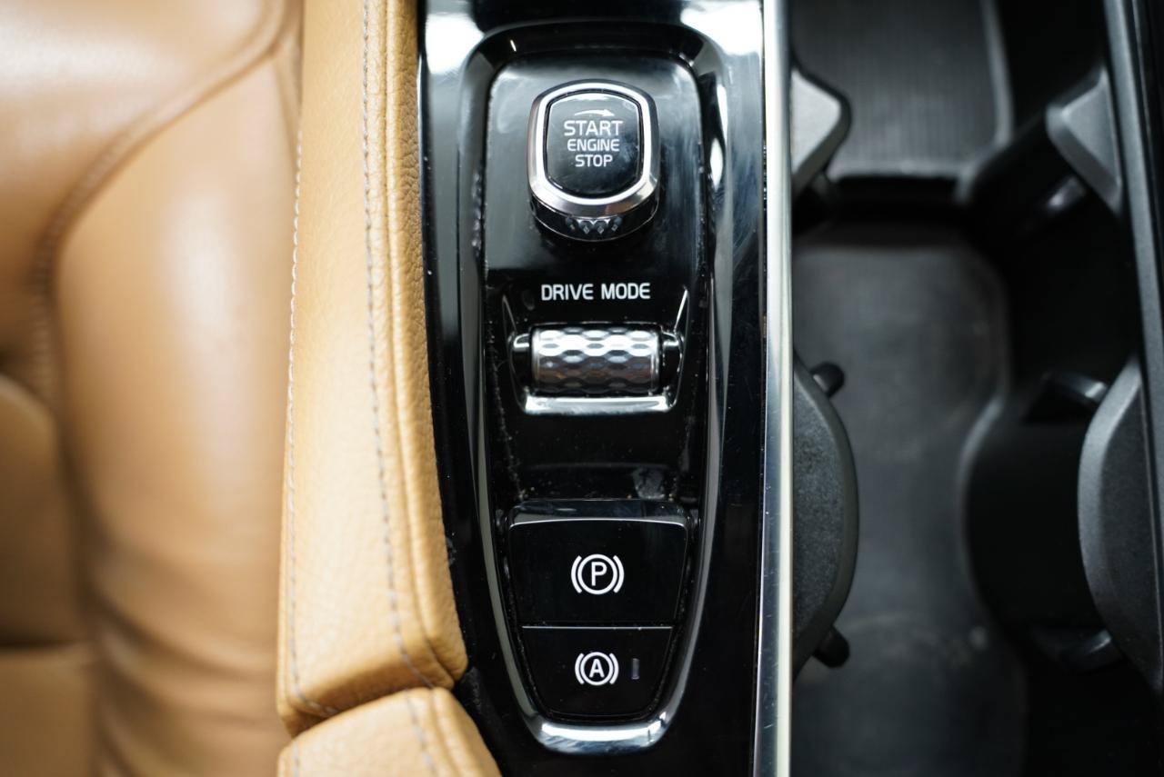 Used 2018 Volvo S90 T5 Momentum w/ Convenience Package FWD image 23