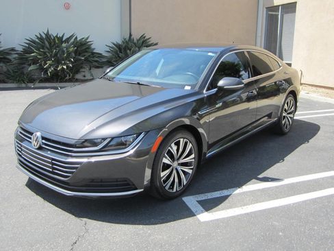 Used 2020 Volkswagen Arteon SE image 6