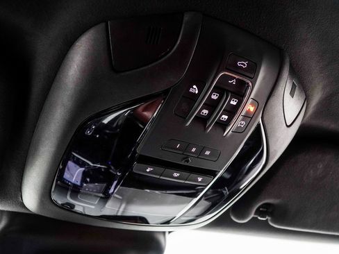 Used 2022 Maserati Levante GT image 34