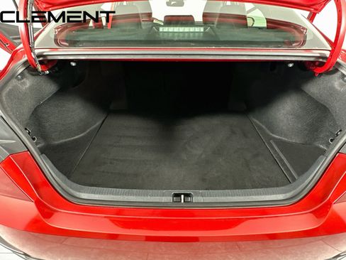Used 2025 Toyota Camry SE w/ Convenience Package FWD image 11