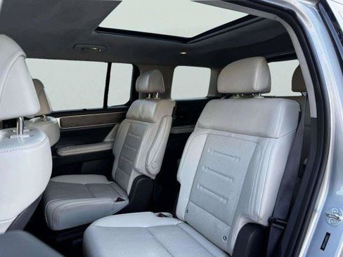 Used 2024 Hyundai Santa Fe Calligraphy FWD image 39