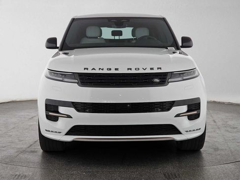 Used 2024 Land Rover Range Rover Sport Dynamic SE AWD/4WD image 8