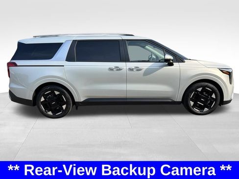Used 2026 Kia Carnival EX FWD image 5