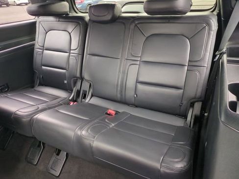 Used 2023 Lincoln Navigator Reserve AWD/4WD image 20