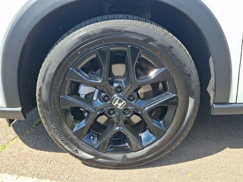 Certified 2024 Honda HR-V Sport image 9