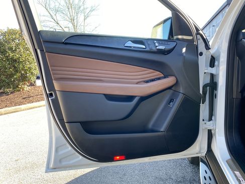 Used 2018 Mercedes-Benz GLE 43 AMG AMG 43 image 23