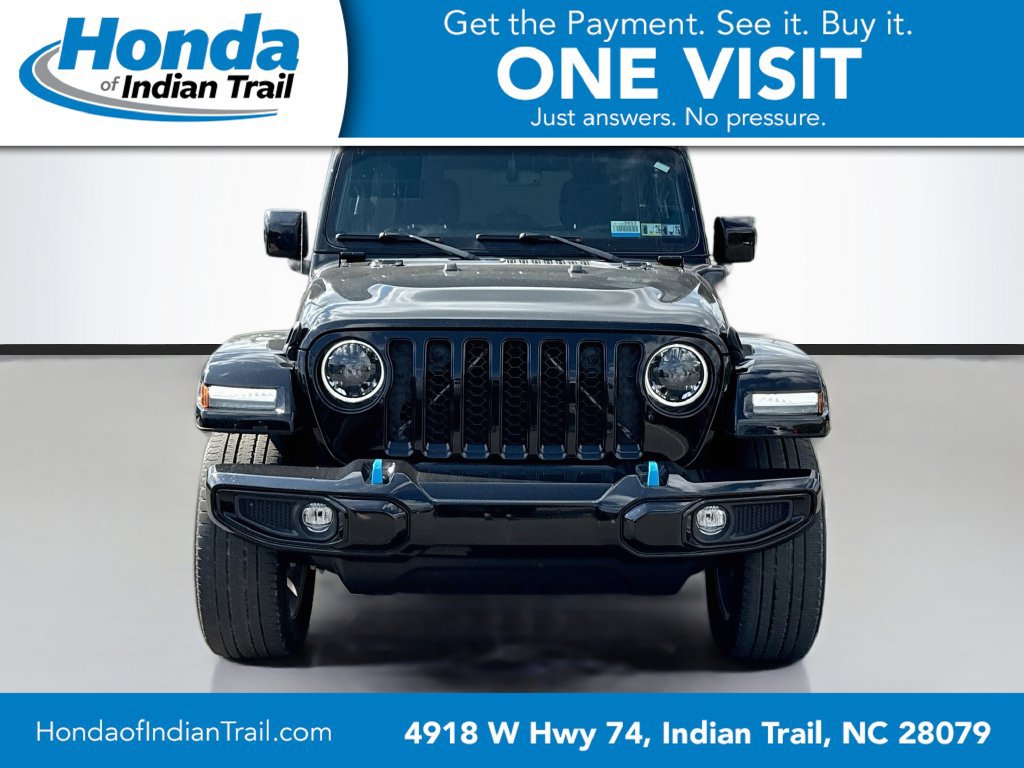 Used 2023 Jeep Wrangler Unlimited Sahara AWD/4WD image 2