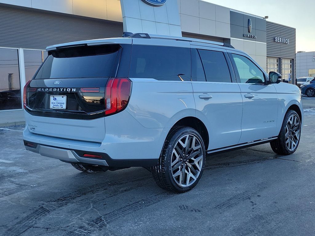 New 2025 Ford Expedition Platinum w/ Platinum Ultimate Package AWD/4WD image 4
