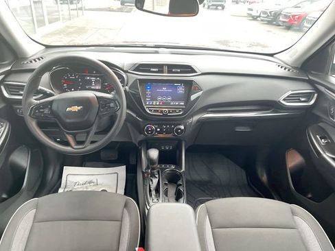 Used 2023 Chevrolet TrailBlazer LT w/ Convenience Package image 19