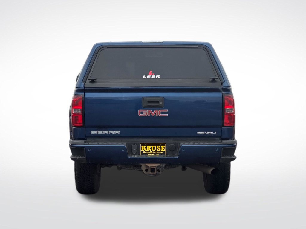 Used 2016 GMC Sierra 2500 Denali w/ Suspension Package, Off-Road AWD/4WD image 37