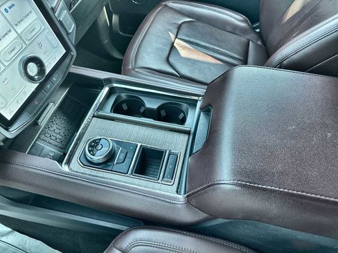 Used 2022 Ford Expedition Max Limited image 22