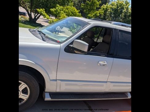 Used 2005 Ford Expedition Limited AWD/4WD image 1
