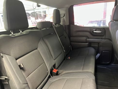 Used 2019 Chevrolet Silverado 1500 Custom w/ Custom Value Package image 41