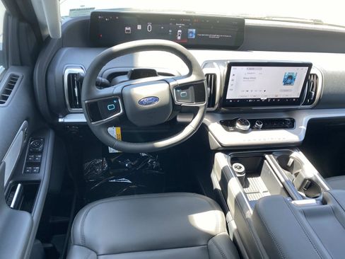 New 2026 Ford Expedition Max Active image 12